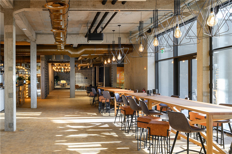 Maestoso酒店餐廳翻新改造設(shè)計案例