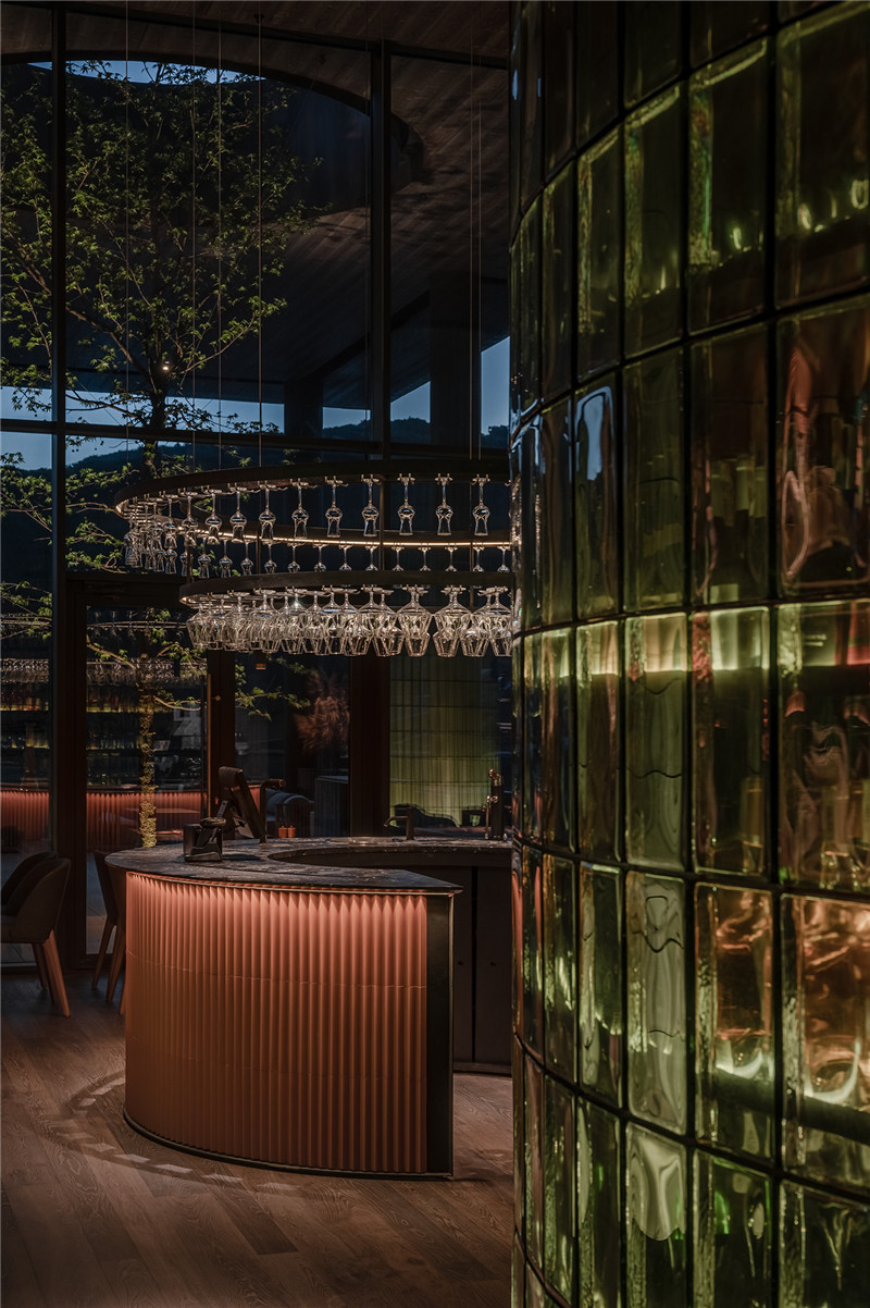 烏克蘭艾米麗大酒店Terra餐廳設(shè)計(jì)方案